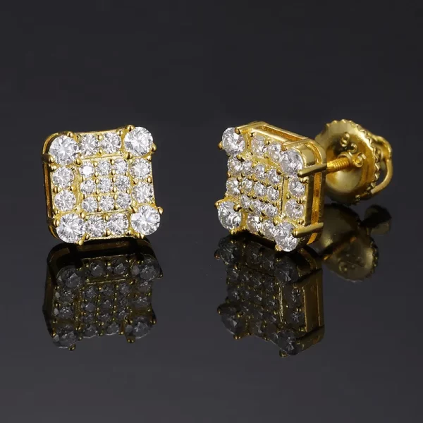 The Yellow Gold 925S Moissanite Cluster Square Stud Earring - 8mm adds a geometric edge to your Hip Hop look. Featuring a cluster of Moissanite stones set in Yellow Gold, this earring combines unmatched brilliance with modern style. Hypoallergenic and scratch-resistant, it¡¯s perfect for everyday wear or special events. The Yellow Gold finish enhances the boldness of the square design, making this earring a statement piece for those who love high-end Hip Hop jewelry with an urban edge.