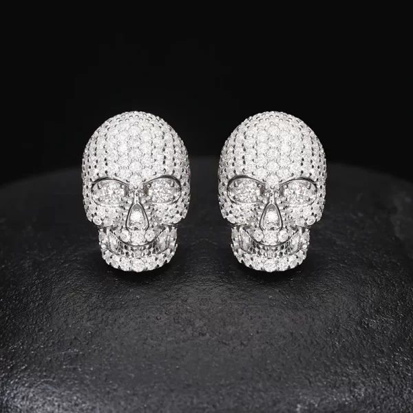 For a cooler, edgier look, the White Gold 925S Moissanite Skull Stud Earring brings the same bold Hip Hop attitude. The White Gold plating enhances the details of the Moissanite skull, adding an extra layer of sophistication while maintaining its street-ready vibe. Crafted from 925 sterling silver, this earring is hypoallergenic and durable, making it ideal for both everyday wear and special events. The Moissanite stones offer high-end shine, ensuring you stand out wherever you go.