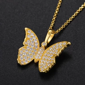 The 925SS Moissanite Butterfly Pendant is a stunning piece that radiates beauty and elegance. Crafted from 925 sterling silver and encrusted with brilliant Moissanite stones, this pendant captures the delicate beauty of a butterfly in flight. Hypoallergenic, scratch-resistant, and waterproof, it¡¯s perfect for both everyday wear and special occasions. This luxurious accessory is a symbol of transformation and grace, ideal for those who appreciate timeless beauty. Pair it with any outfit for a touch of elegance that shines.