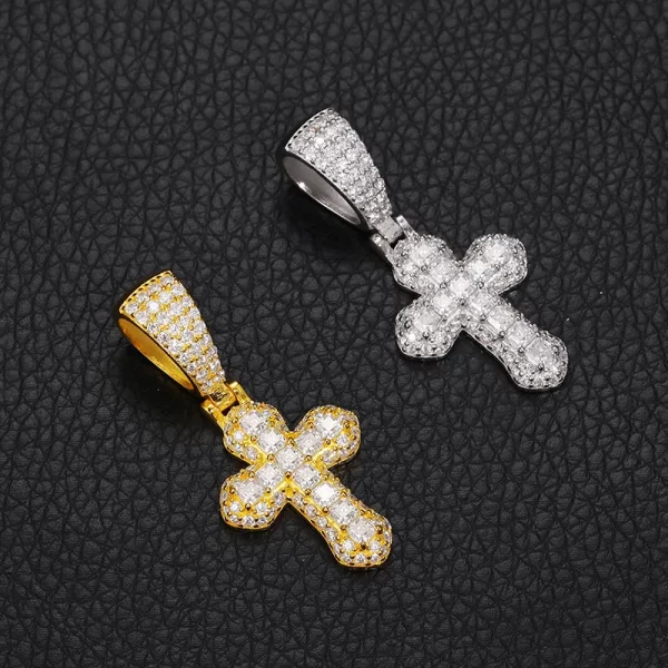 The White Gold 925SS Moissanite Cross Pendant adds a timeless touch to any look. Made from sterling silver and Moissanite stones, this hypoallergenic and waterproof pendant combines luxury and simplicity with a bold Hip Hop edge.