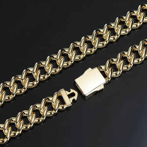 Make a bold statement with the Iced Prong Miami Cuban Link Chain in Yellow Gold - 12mm. This Cuban link chain is designed to deliver maximum shine with prong-set VVS Simulated Diamonds and a luxurious Gold Plated finish. Its 12mm width ensures a substantial presence, making it ideal for both casual and formal events. The warm, radiant Yellow Gold finish adds a touch of luxury, while the intricate prong setting ensures that the diamonds dazzle in any light, making this chain a must-have for those who want to elevate their Hip Hop style.