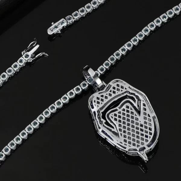 The White Gold Iced Dollar Tongue Pendant adds a touch of playfulness to your jewelry collection. With white gold plating and shimmering diamonds, it’s designed for both fashion and humor. Hypoallergenic and waterproof, it’s perfect for making a bold statement in Hip Hop fashion.