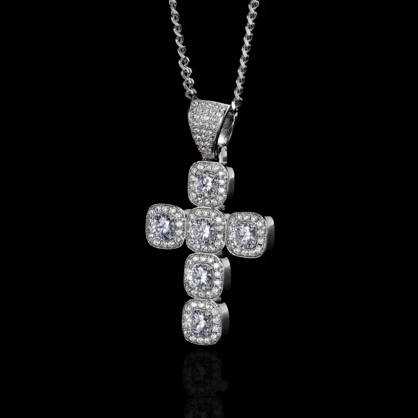 The White Gold Iced Cross Tennis Pendant is a stunning fusion of faith and high-end Hip-Hop fashion. With a tennis-style chain and an intricately encrusted cross, this pendant shines with premium White Gold plating. It¡¯s hypoallergenic, scratch-resistant, and waterproof, offering both style and durability for everyday wear or special events. The pendant¡¯s detailed craftsmanship ensures a high-shine, luxury look, making it perfect for adding a spiritual yet fashionable statement to your outfit. Whether you¡¯re dressing up or going casual, this pendant is a standout piece.