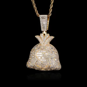 Show off your love for success with this Iced Money Bag Pendant in Yellow Gold. Featuring a Yellow Gold-plated design adorned with shimmering stones, this pendant symbolizes wealth and prosperity. Its hypoallergenic and waterproof construction makes it ideal for everyday wear, ensuring it stays flawless even with frequent use. Perfect for casual or formal occasions, this pendant is a bold statement piece, adding flair to your outfit. It’s an excellent gift for anyone striving for success or celebrating financial milestones, blending Hip-Hop style with a powerful symbol of success.