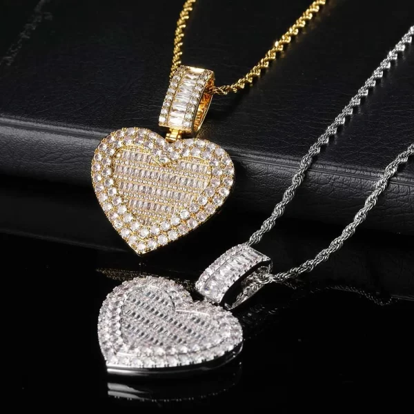 The Yellow Gold Custom Iced Flip Cover Heart Pendant is a unique way to keep your memories close. This 40mm pendant features a flip cover design that hides a personal photo behind a shimmering VVS simulated diamond surface, framed in luxurious Yellow Gold plating. It¡¯s hypoallergenic and waterproof, designed for both style and sentimentality. Whether gifting it to a loved one or wearing it as a personal piece, the Yellow Gold finish adds warmth and elegance to this beautiful Hip Hop accessory.