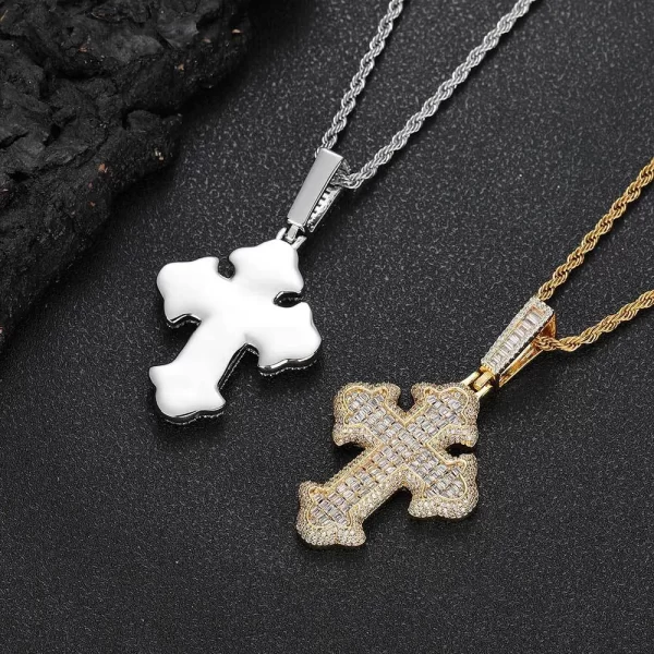 The White Gold Iced Baguette Cross Pendant offers an elegant yet bold design. Lined with baguette-cut diamonds, this hypoallergenic and waterproof pendant is perfect for those who want to combine faith with modern Hip Hop style, suitable for daily wear or special occasions.